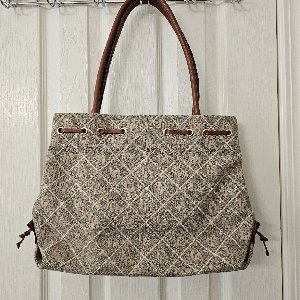Dooney & Bourke Tote Bag Like new - Picture 2 of 6